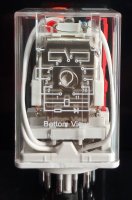 Releu 230V MK3P5S-HF10FH cu LED Control Indicator Mecanic si Buton de Comutare Fortata